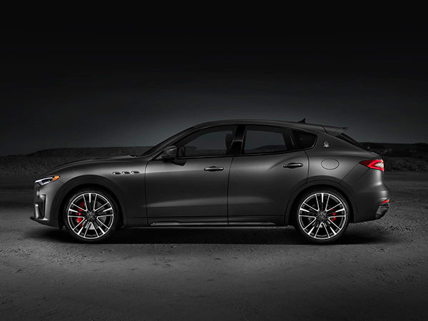 مازيراتي تكشف النقاب عن نسخة تروفيو من طراز ليفانتي